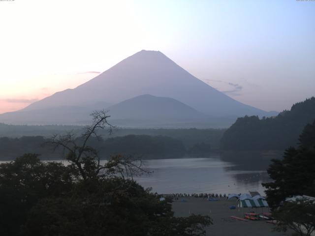 精進湖からの富士山