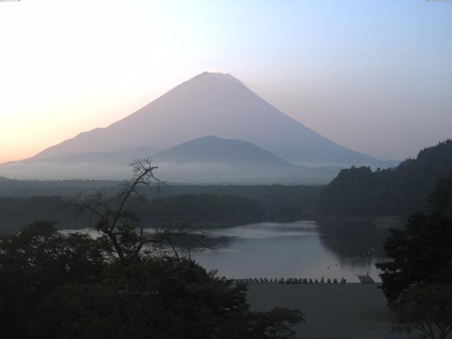 精進湖からの富士山