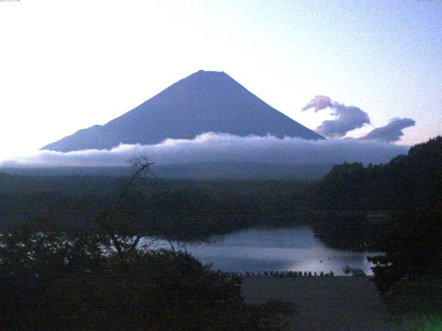 精進湖からの富士山