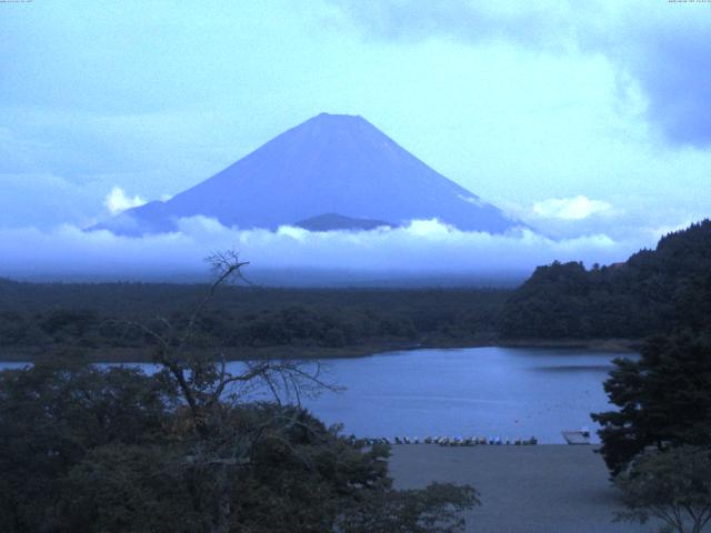 精進湖からの富士山
