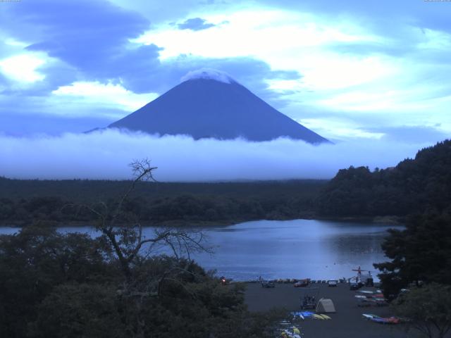 精進湖からの富士山