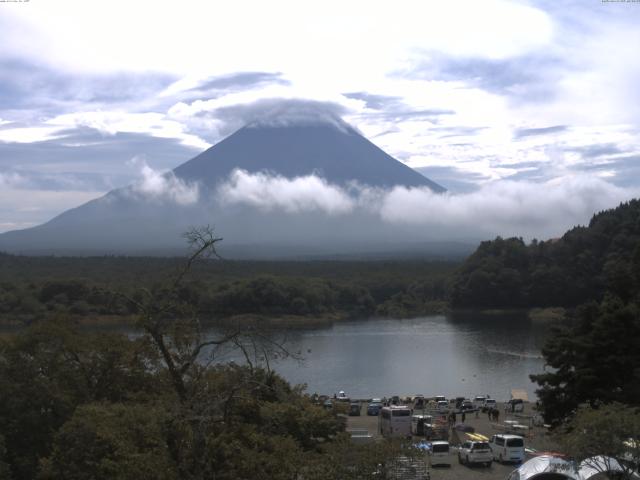 精進湖からの富士山