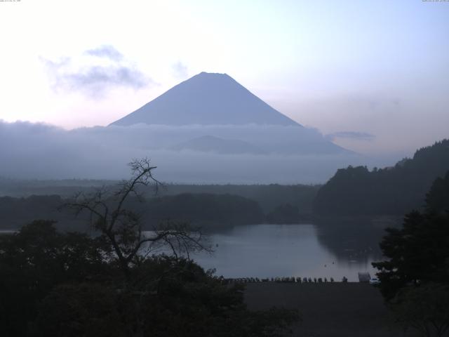精進湖からの富士山