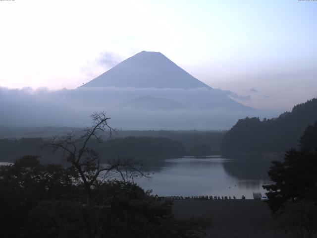 精進湖からの富士山