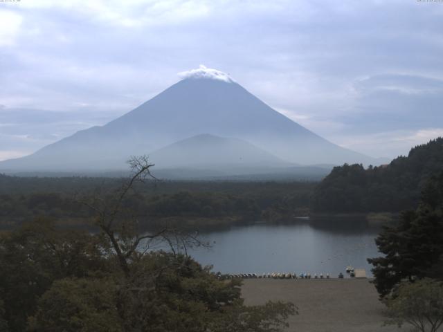 精進湖からの富士山