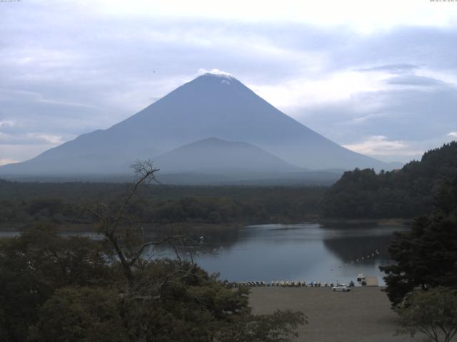 精進湖からの富士山