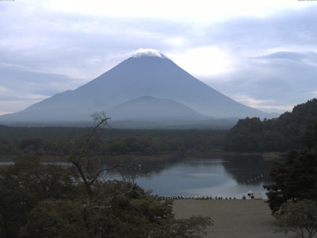 精進湖からの富士山