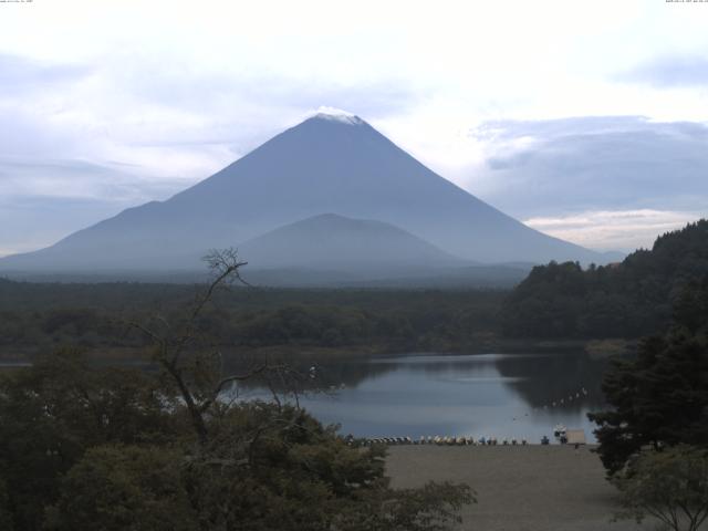 精進湖からの富士山