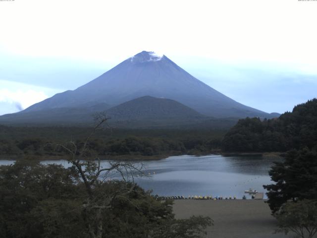 精進湖からの富士山