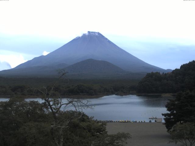 精進湖からの富士山