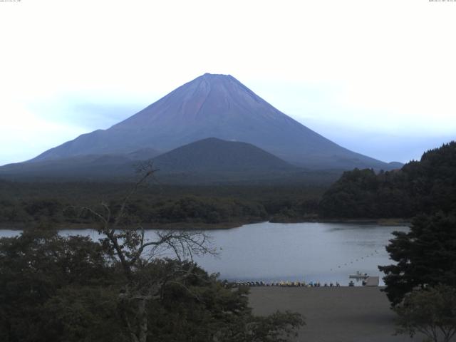 精進湖からの富士山