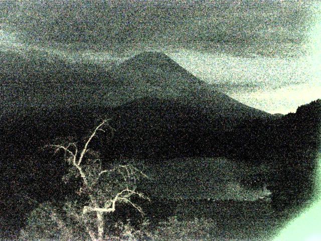 精進湖からの富士山