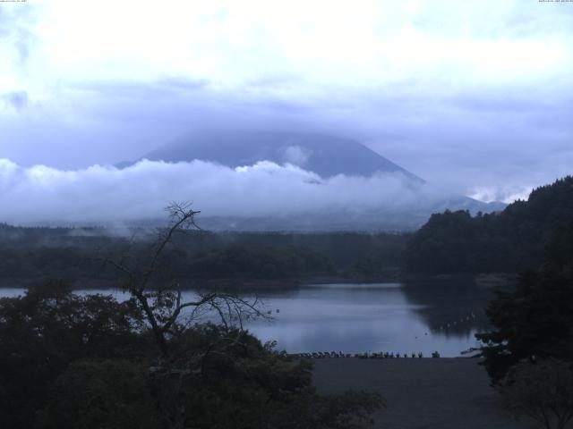 精進湖からの富士山