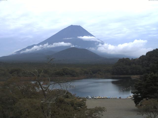 精進湖からの富士山