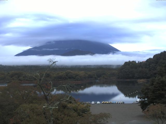 精進湖からの富士山