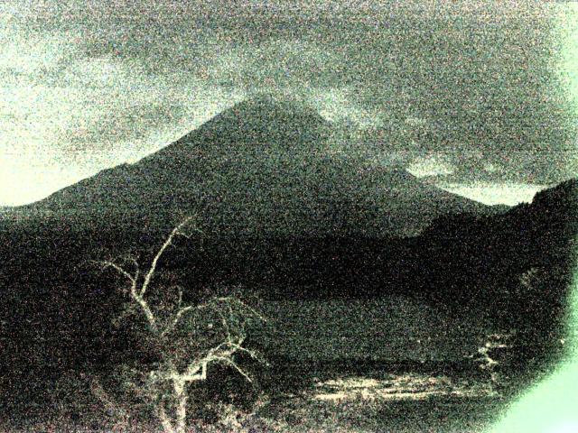 精進湖からの富士山