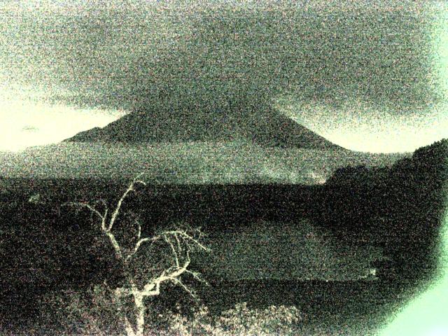 精進湖からの富士山