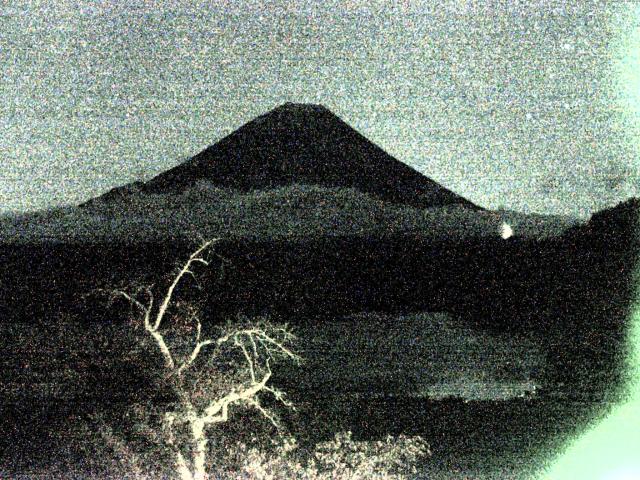 精進湖からの富士山