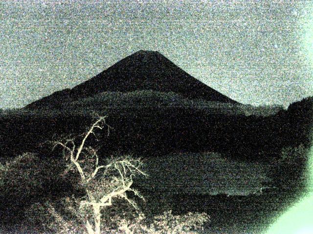 精進湖からの富士山