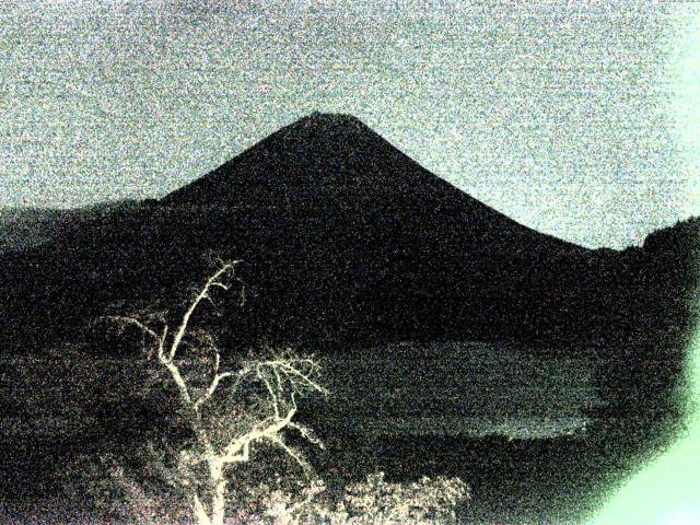 精進湖からの富士山