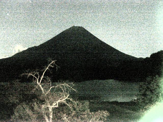 精進湖からの富士山