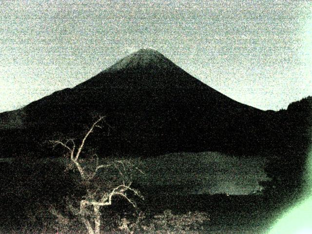 精進湖からの富士山