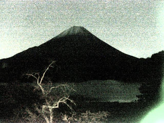 精進湖からの富士山