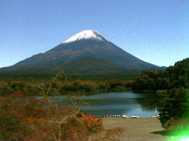 精進湖からの富士山