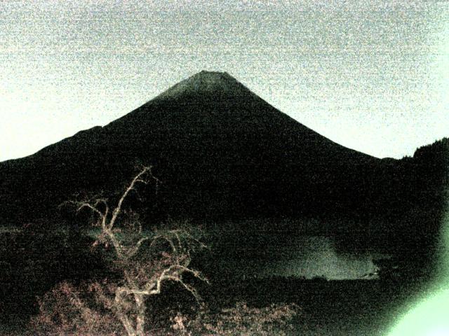 精進湖からの富士山