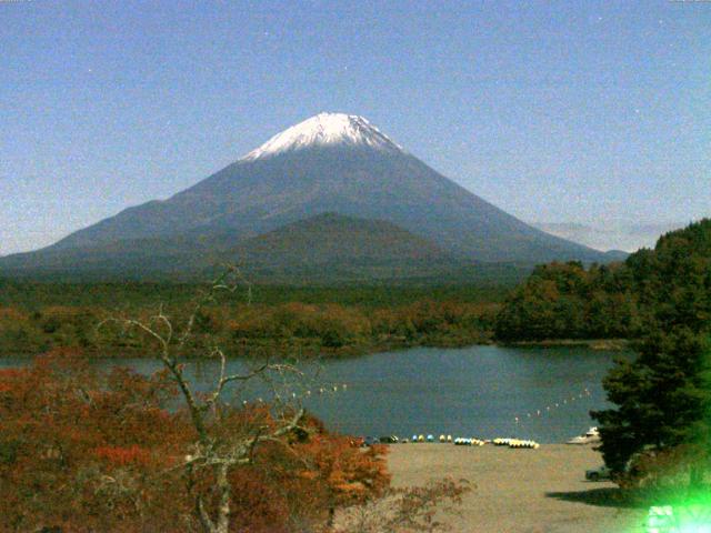 精進湖からの富士山