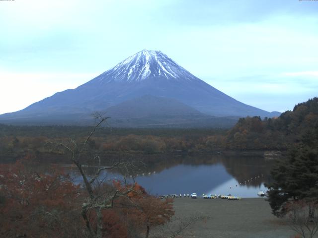 精進湖からの富士山