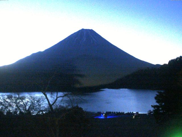 精進湖からの富士山