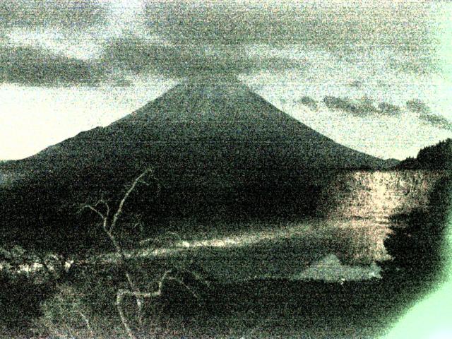 精進湖からの富士山