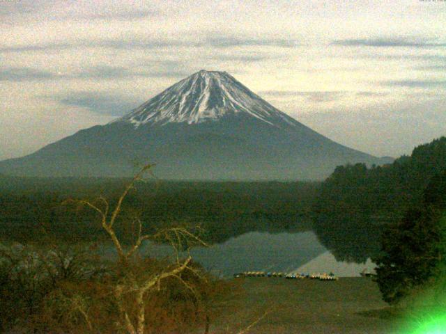 精進湖からの富士山