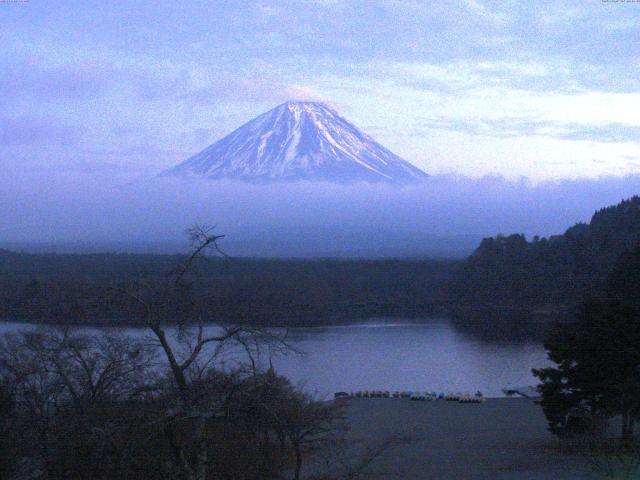 精進湖からの富士山