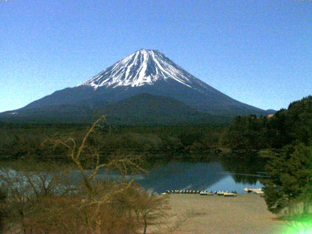 精進湖からの富士山