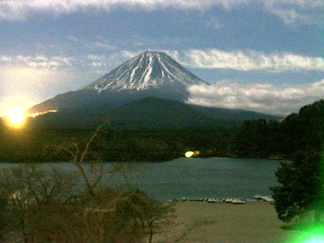 精進湖からの富士山