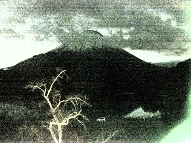 精進湖からの富士山