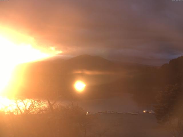 精進湖からの富士山