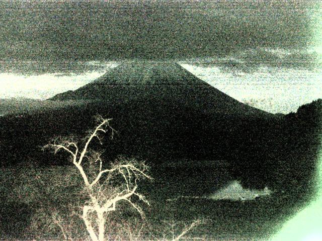 精進湖からの富士山