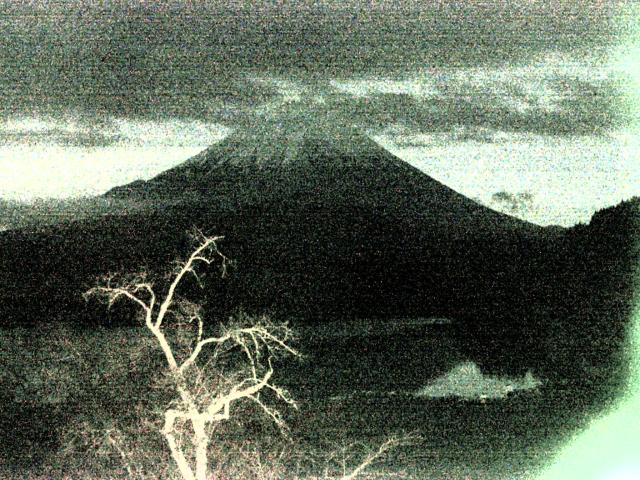精進湖からの富士山