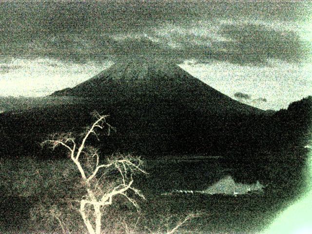精進湖からの富士山
