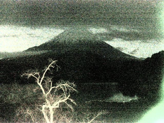 精進湖からの富士山