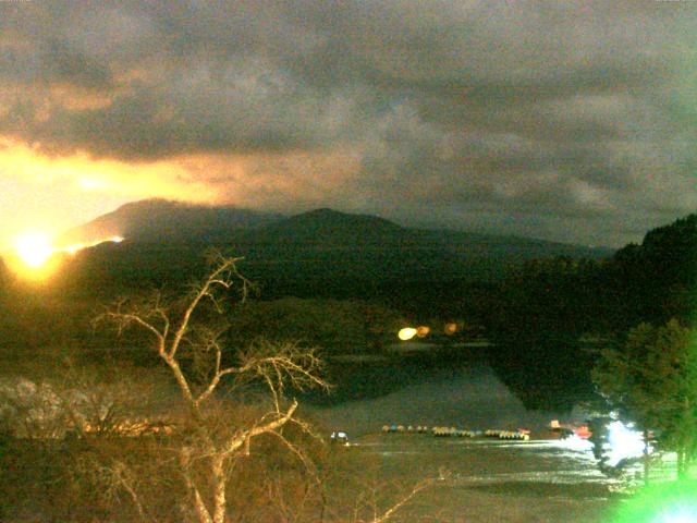 精進湖からの富士山