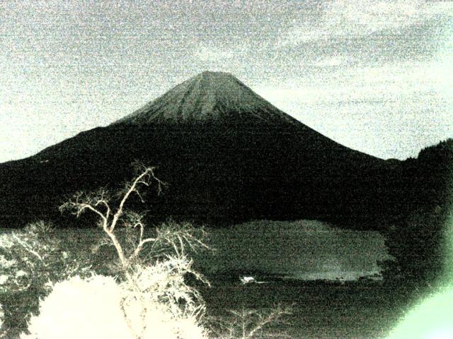 精進湖からの富士山