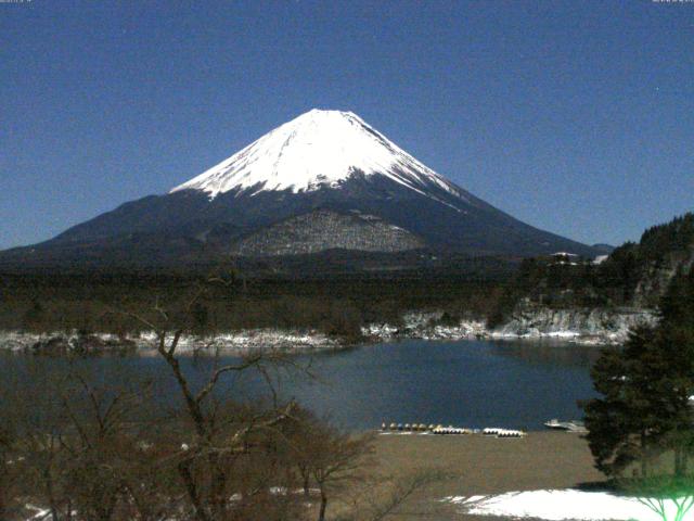 精進湖からの富士山
