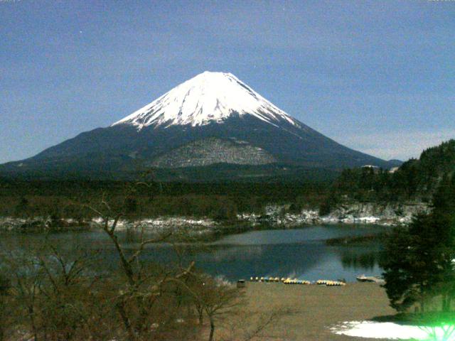 精進湖からの富士山