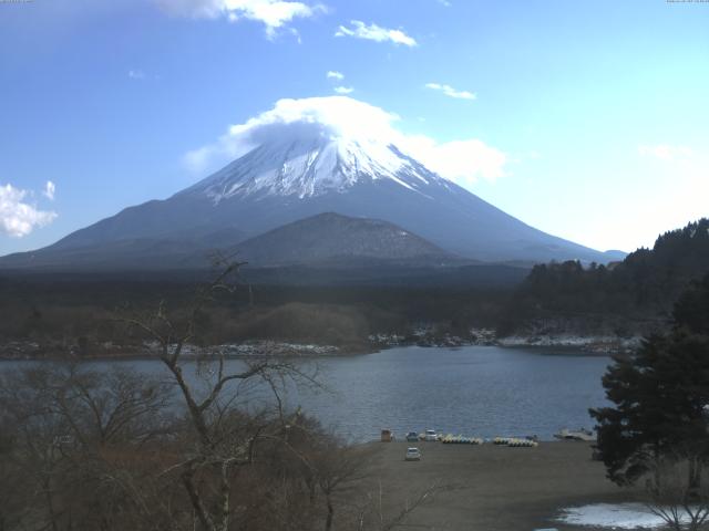 精進湖からの富士山