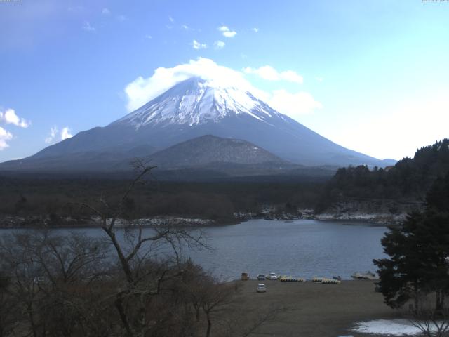 精進湖からの富士山