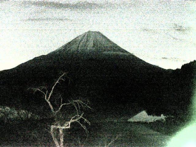 精進湖からの富士山